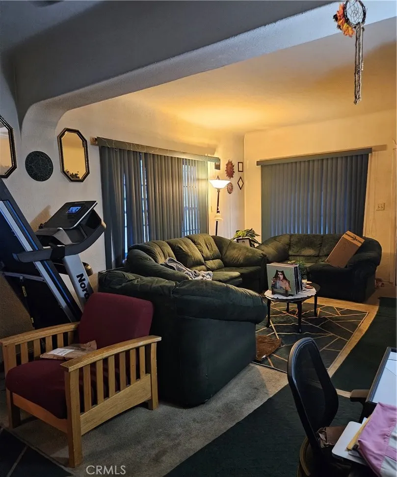 1201 Rolland Curtis Los Angeles, CA 90037