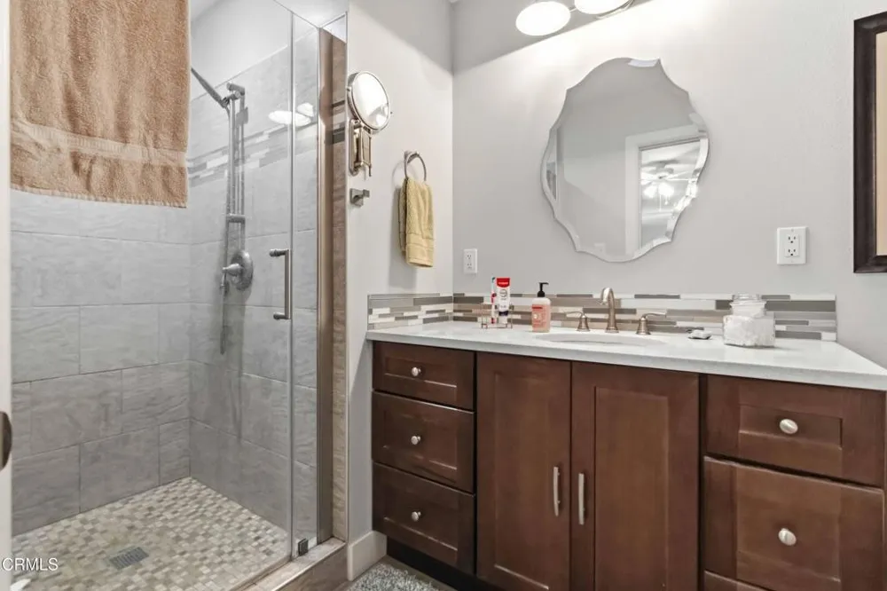 62 E Calle La Sombra Camarillo, CA 93010