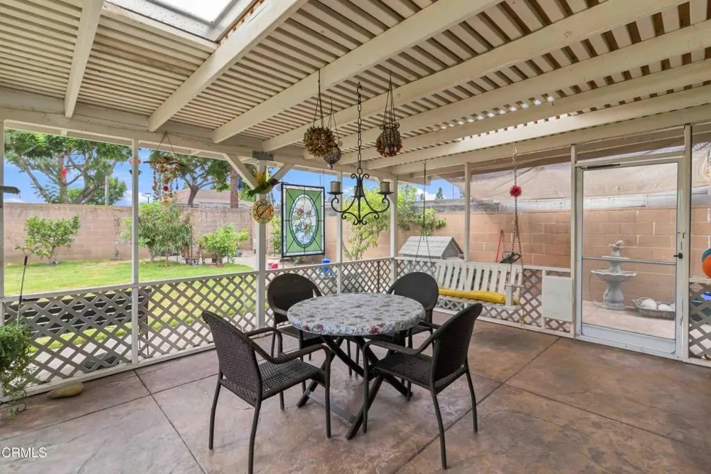 62 E Calle La Sombra Camarillo, CA 93010