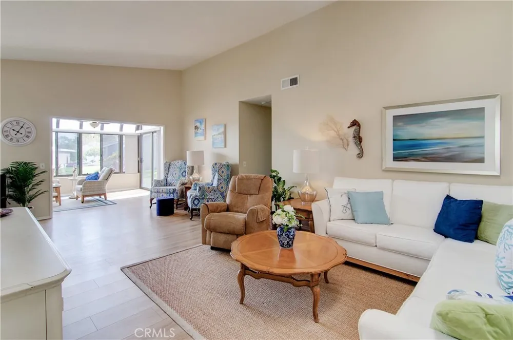 8566 Trinity Circle #816D Huntington Beach, CA 92646