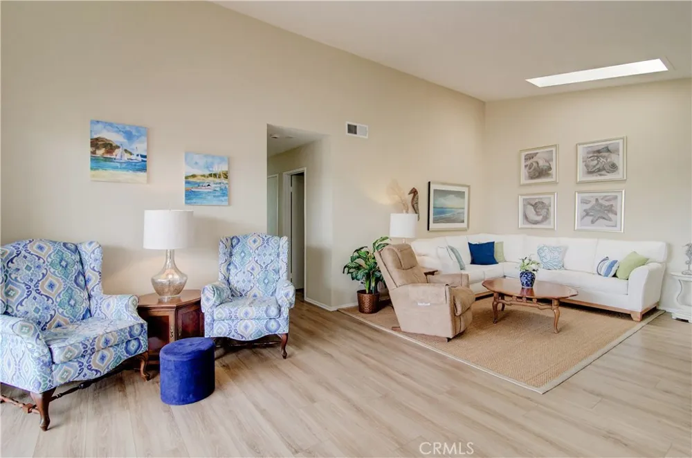 8566 Trinity Circle #816D Huntington Beach, CA 92646