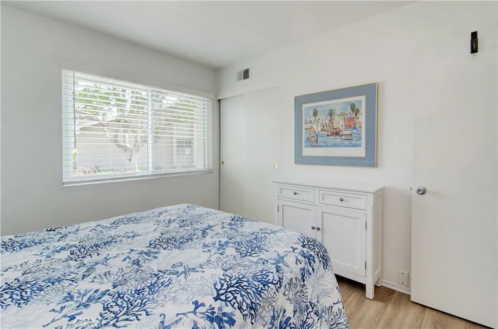 8566 Trinity Circle #816D Huntington Beach, CA 92646