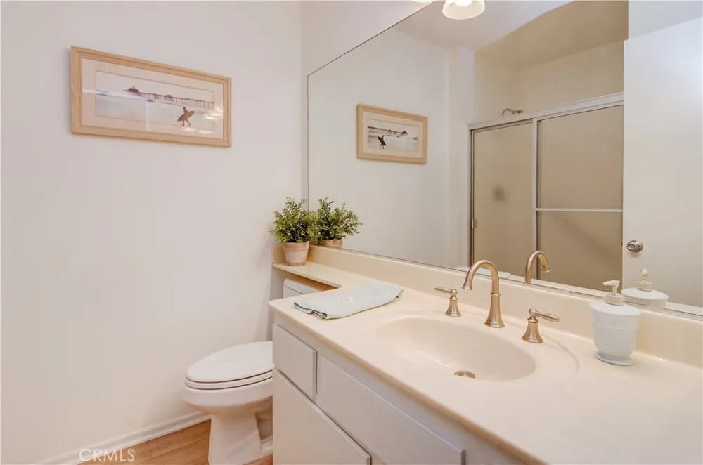 8566 Trinity Circle #816D Huntington Beach, CA 92646