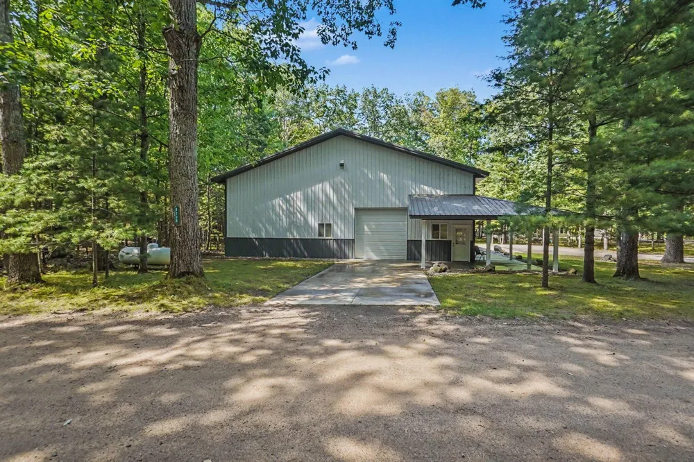8228 Aqua Drive Irons, MI 49644
