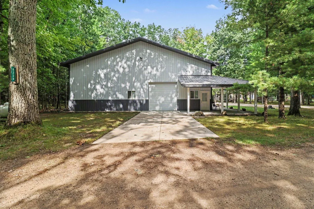 8228 Aqua Drive Irons, MI 49644