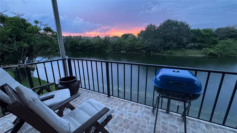 3621 NW 95th Ter #526 Sunrise, FL 33351