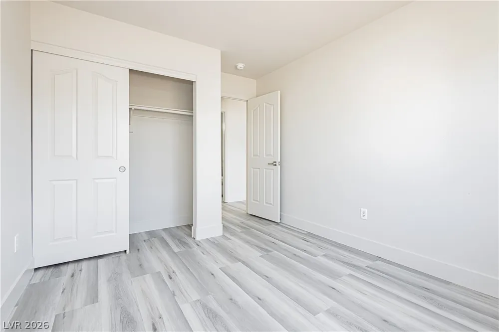 7816 Sparrowgate Avenue Las Vegas, NV 89131