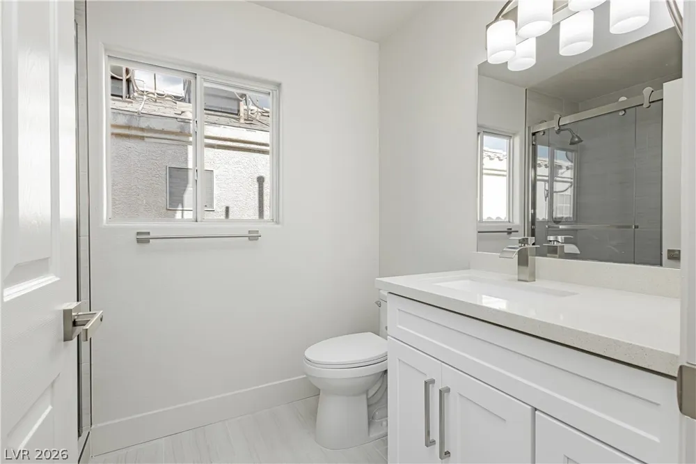 7816 Sparrowgate Avenue Las Vegas, NV 89131