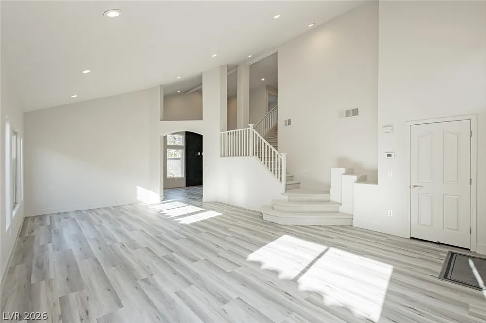 7816 Sparrowgate Avenue Las Vegas, NV 89131