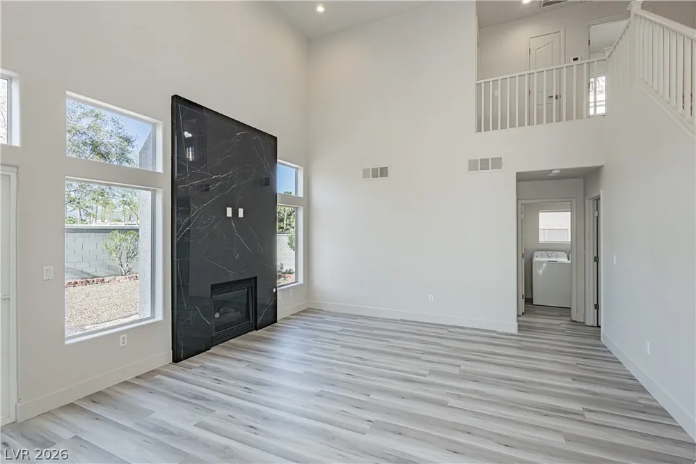 7816 Sparrowgate Avenue Las Vegas, NV 89131