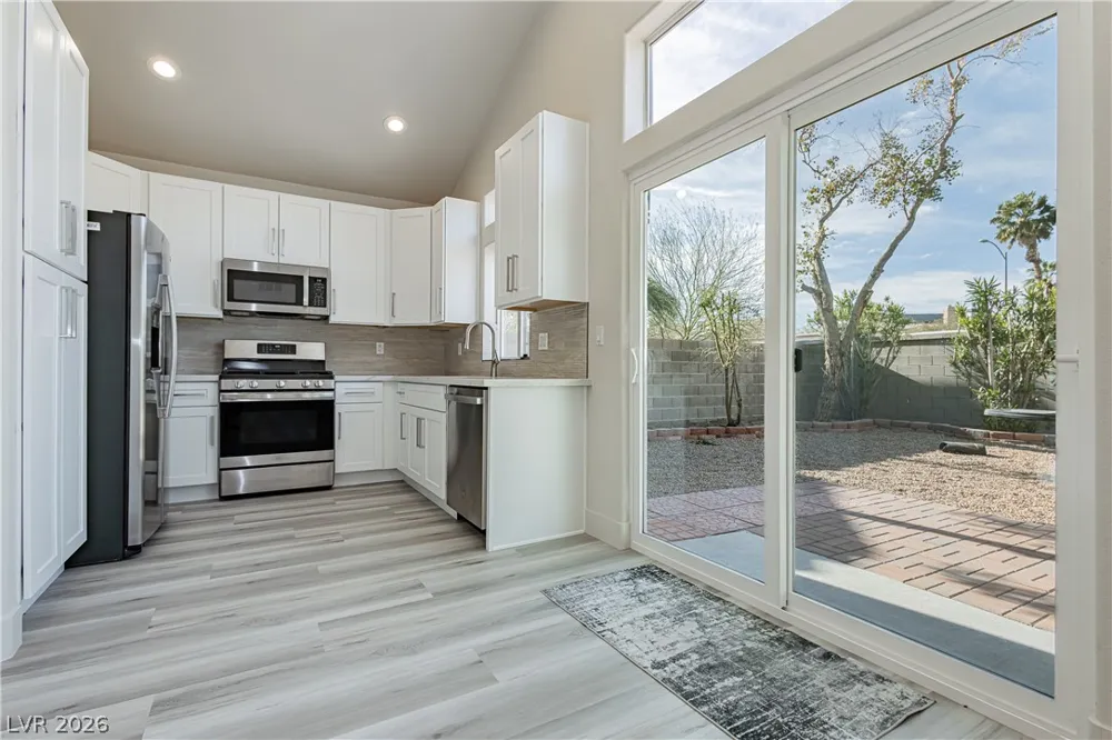 7816 Sparrowgate Avenue Las Vegas, NV 89131