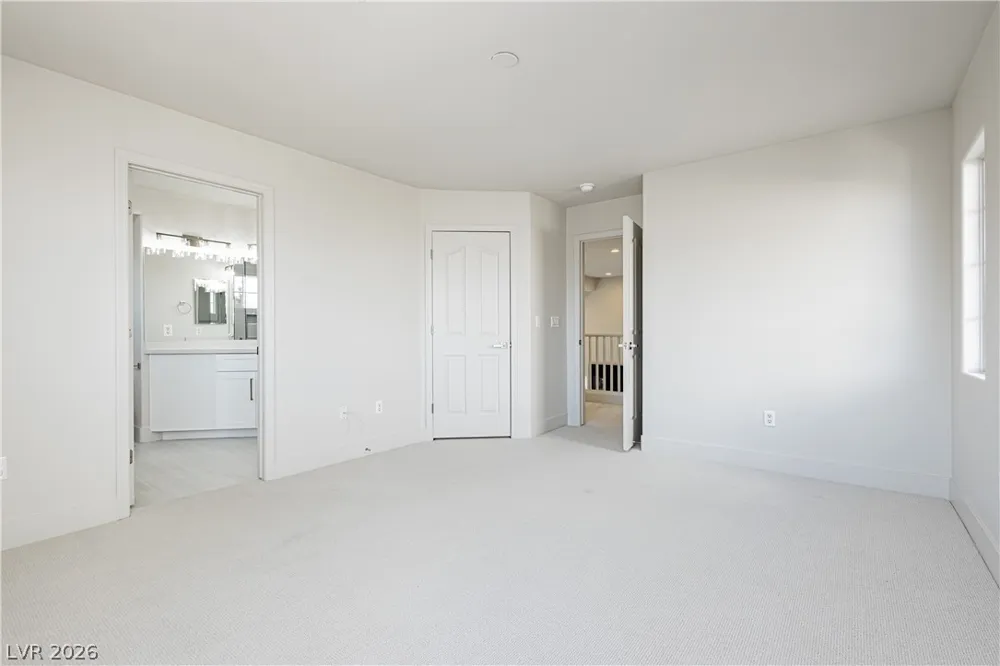 7816 Sparrowgate Avenue Las Vegas, NV 89131