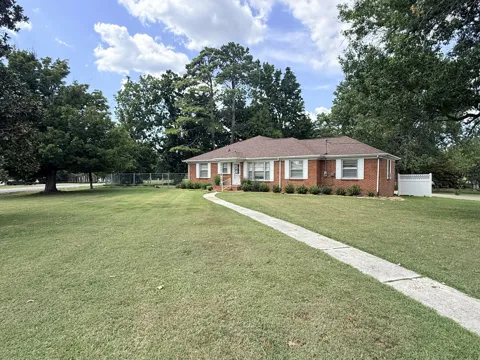 760 Scenic Dr
