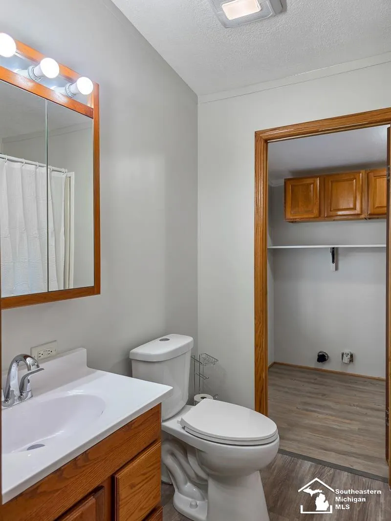 4393 5th Street Frenchtown Township, MI 48166