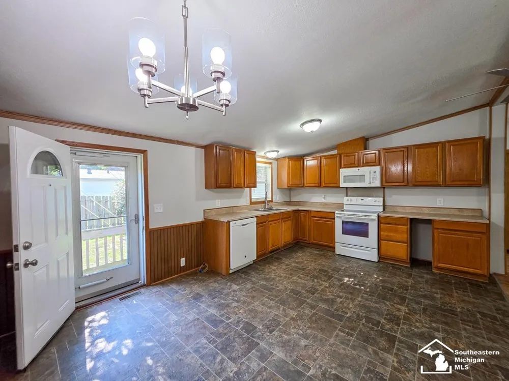4393 5th Street Frenchtown Township, MI 48166