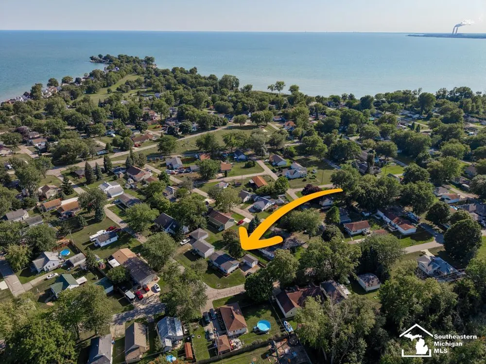 4393 5th Street Frenchtown Township, MI 48166