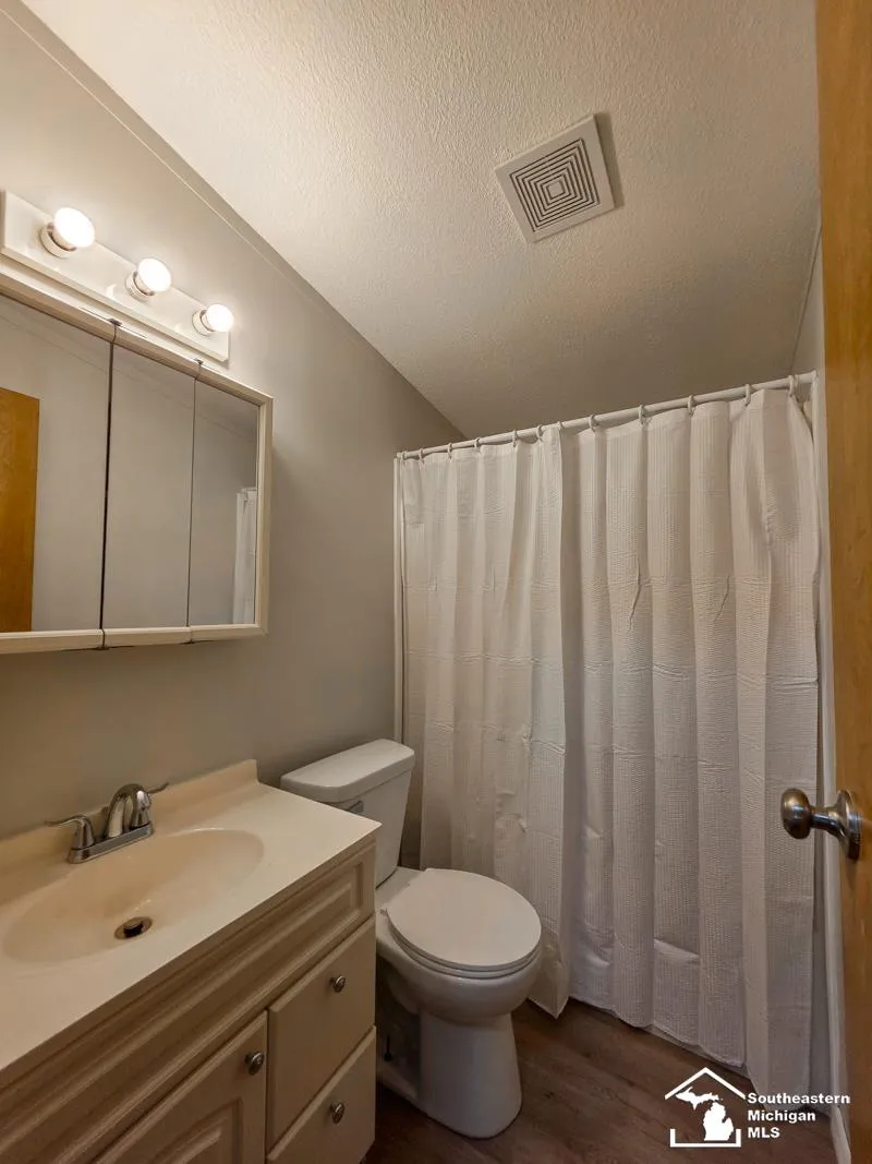 4393 5th Street Frenchtown Township, MI 48166