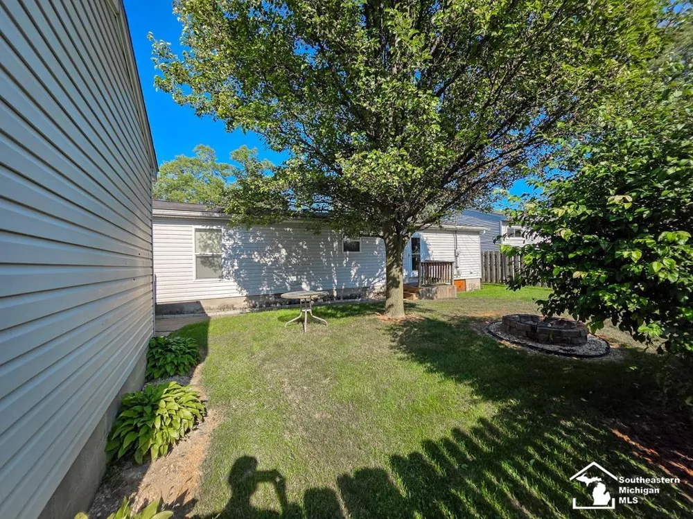 4393 5th Street Frenchtown Township, MI 48166