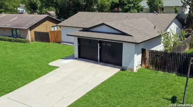 6039 HOPES FERRY ST San Antonio, TX 78233