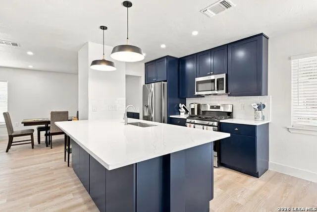 6039 HOPES FERRY ST San Antonio, TX 78233