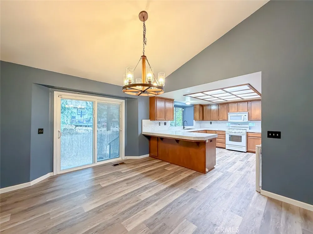 14626 Lafayette Circle Magalia, CA 95954