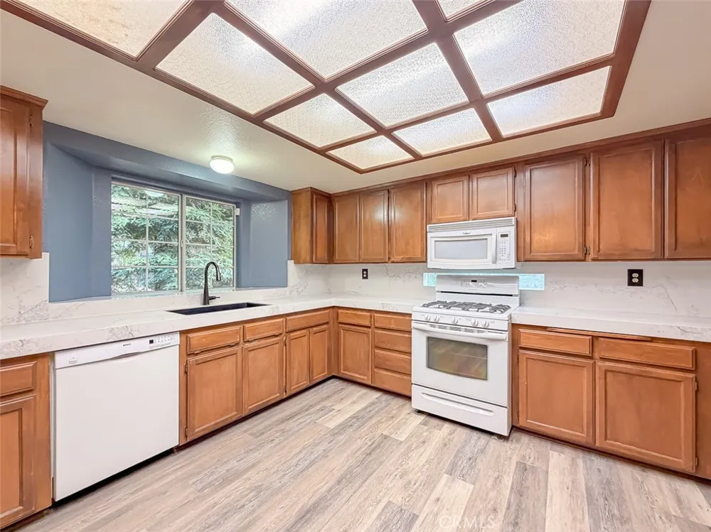 14626 Lafayette Circle Magalia, CA 95954