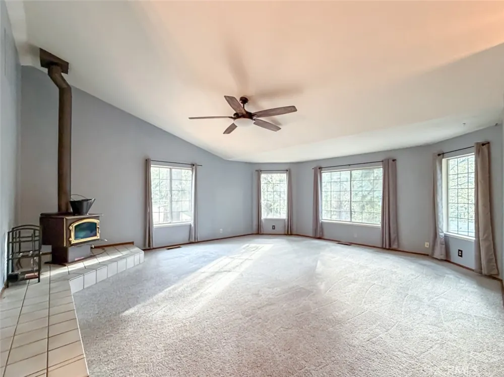14626 Lafayette Circle Magalia, CA 95954