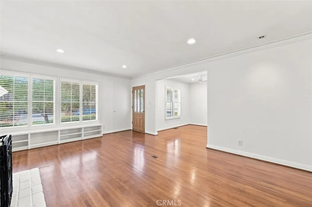 942 Duncan Manhattan Beach, CA 90266