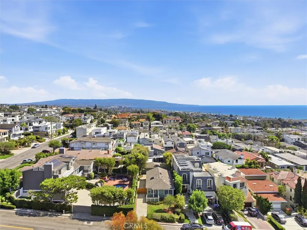 942 Duncan Manhattan Beach, CA 90266