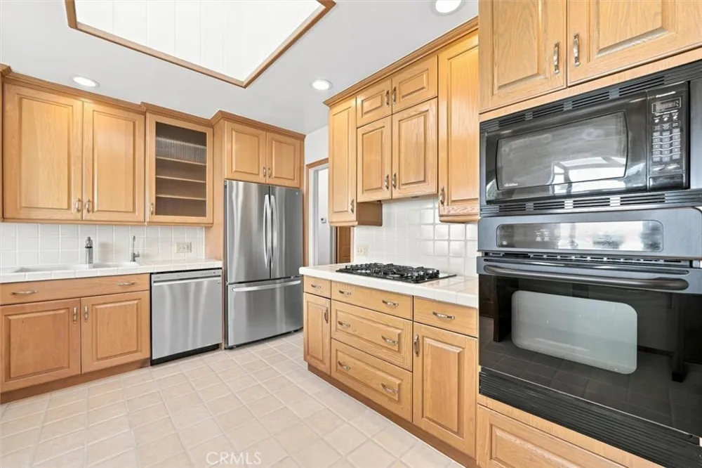 942 Duncan Manhattan Beach, CA 90266
