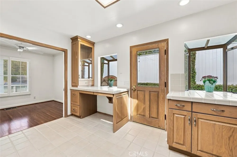 942 Duncan Manhattan Beach, CA 90266