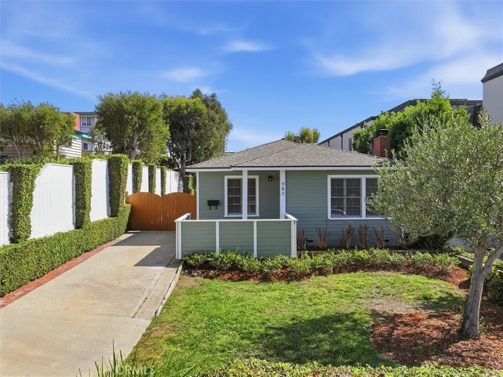 942 Duncan Manhattan Beach, CA 90266