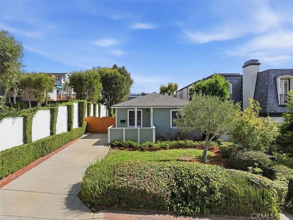 942 Duncan Manhattan Beach, CA 90266