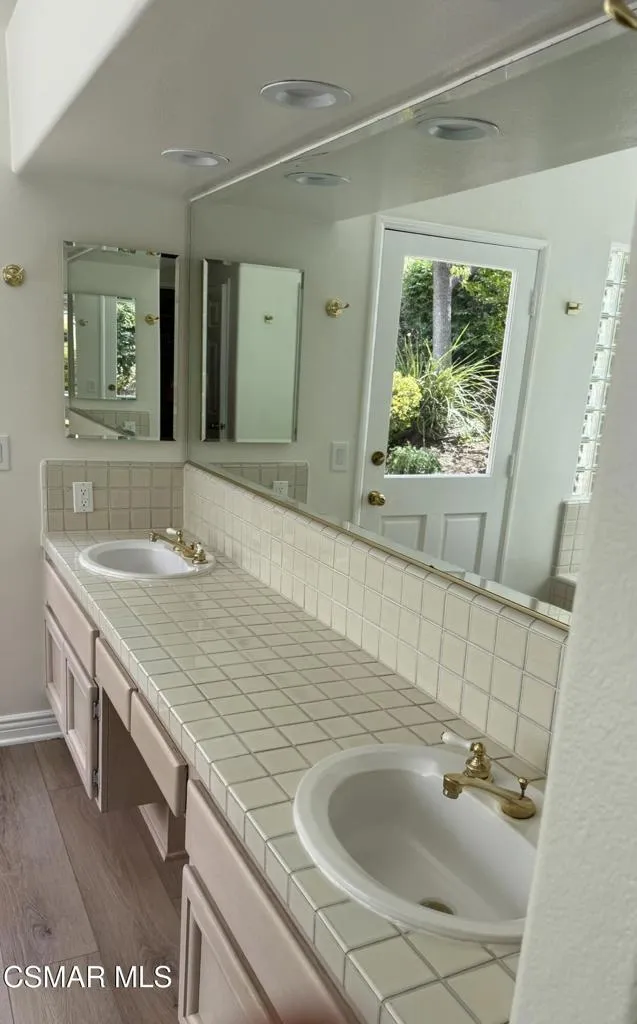 2209 Kirsten Lee Drive Westlake Village, CA 91361