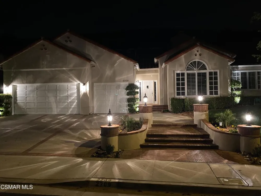 2209 Kirsten Lee Drive Westlake Village, CA 91361