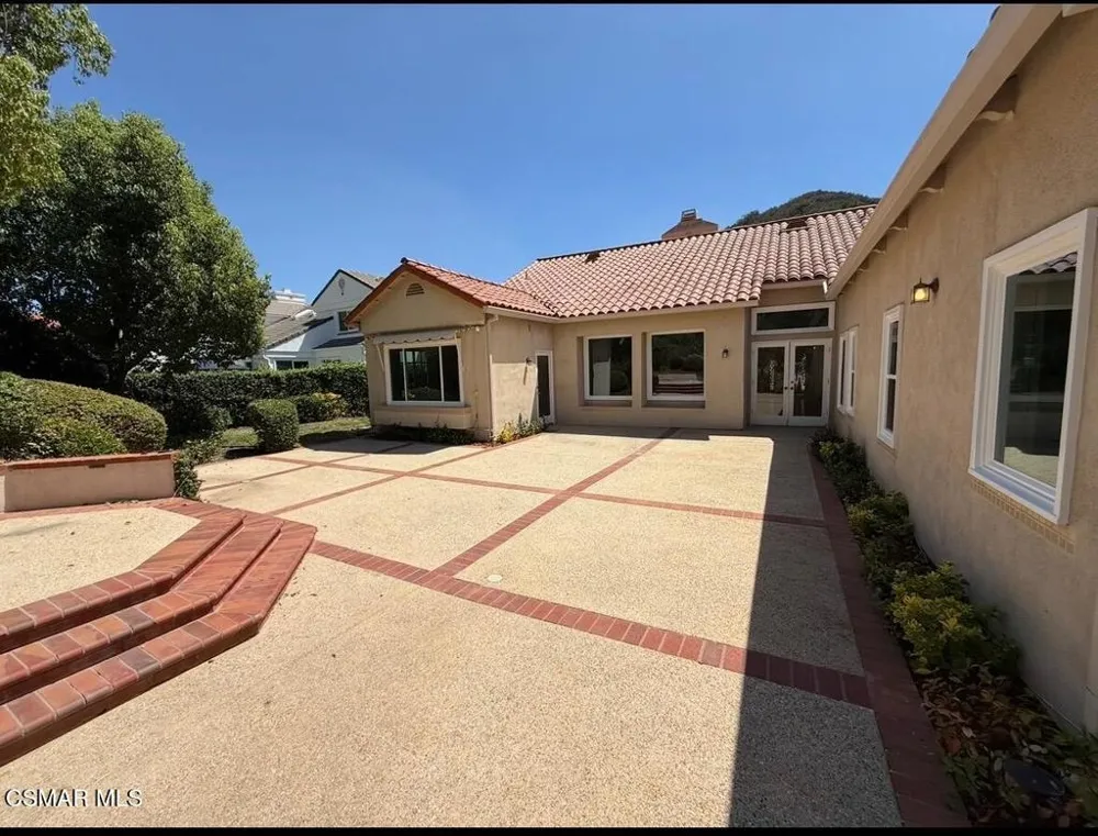 2209 Kirsten Lee Drive Westlake Village, CA 91361