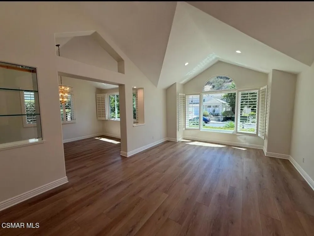 2209 Kirsten Lee Drive Westlake Village, CA 91361