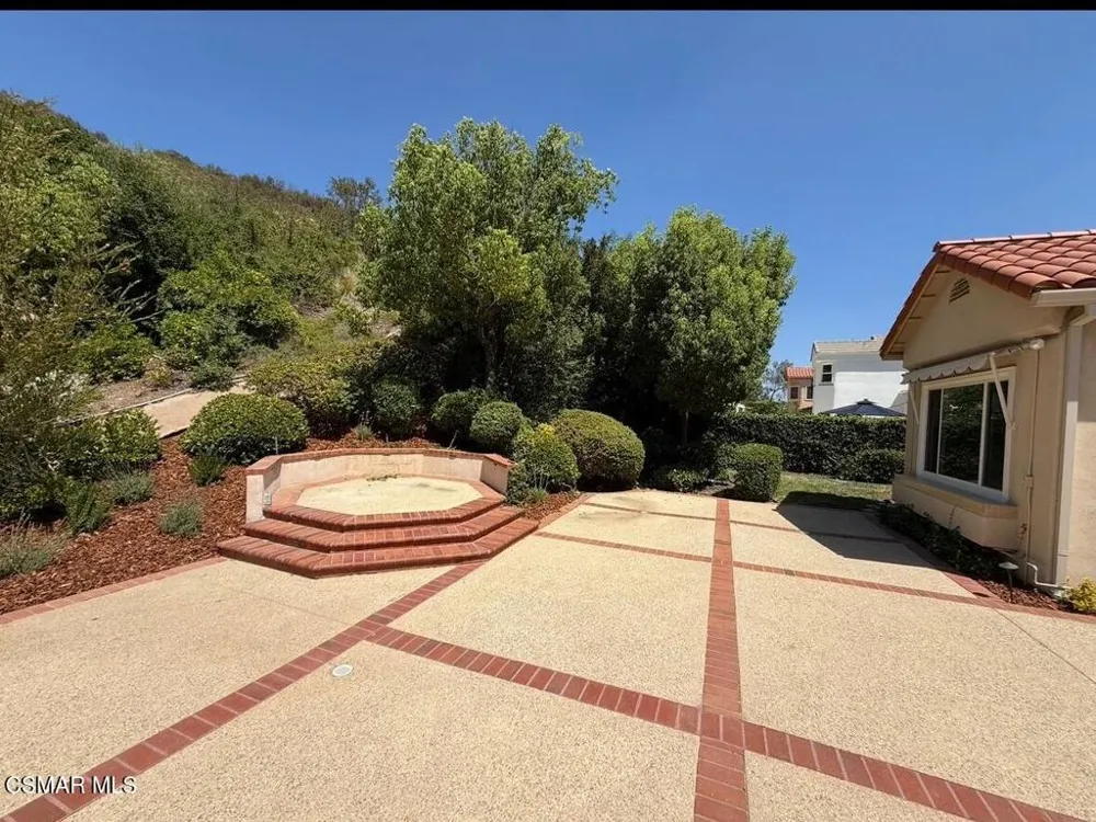 2209 Kirsten Lee Drive Westlake Village, CA 91361