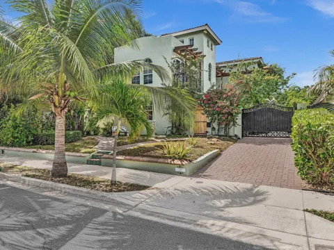 724 PARK PLACE