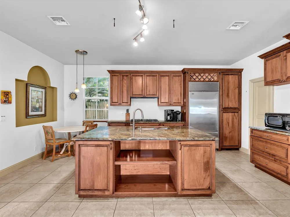 724 PARK PLACE West Palm Beach, FL 33401