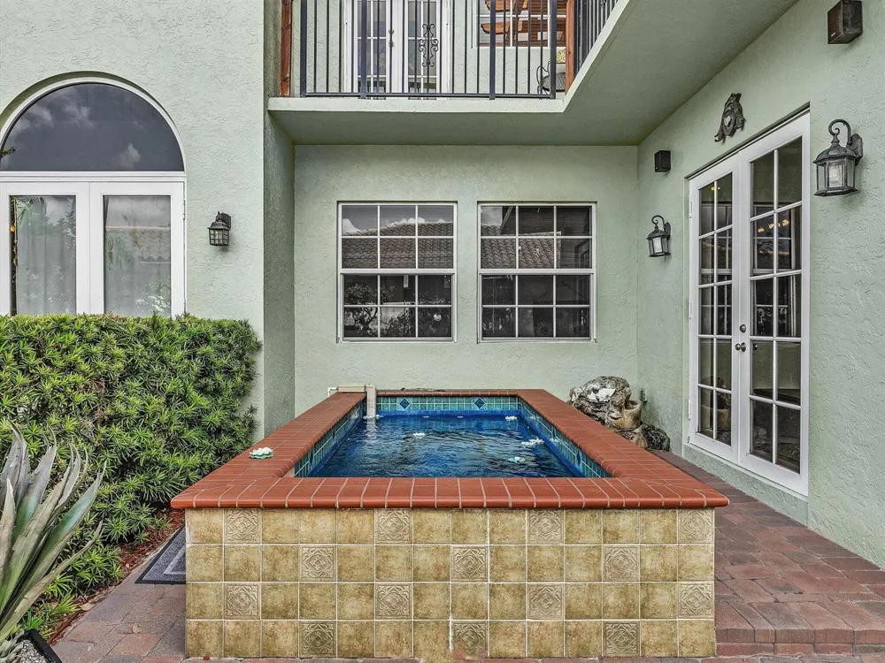 724 PARK PLACE West Palm Beach, FL 33401