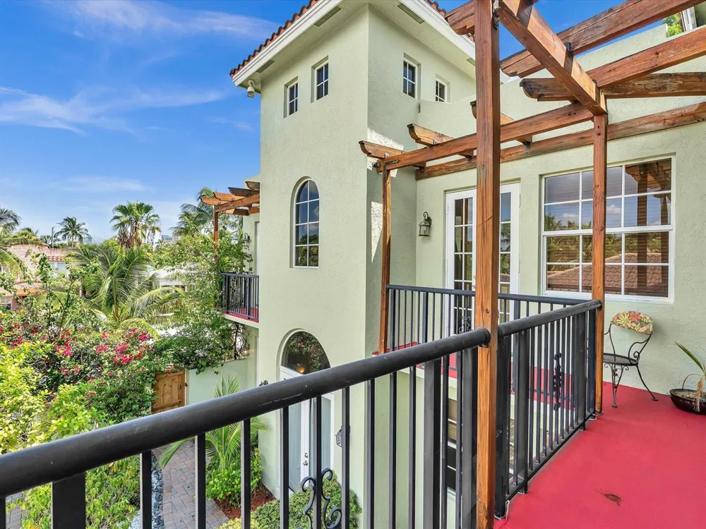 724 PARK PLACE West Palm Beach, FL 33401