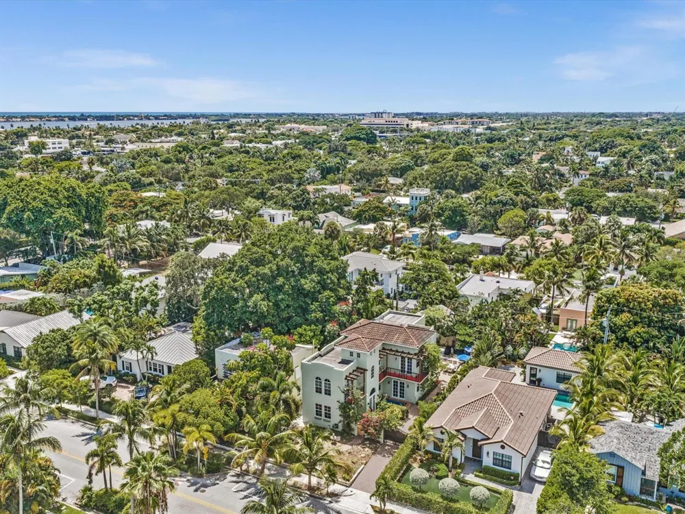 724 PARK PLACE West Palm Beach, FL 33401