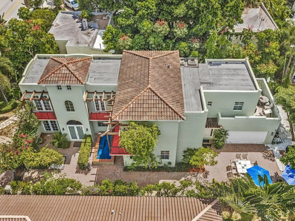 724 PARK PLACE West Palm Beach, FL 33401