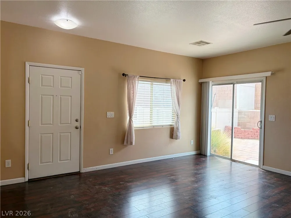 4647 Dealers Choice Way #103 Las Vegas, NV 89122