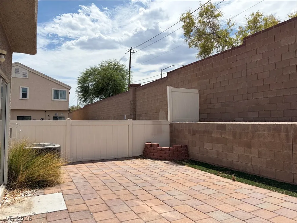 4647 Dealers Choice Way #103 Las Vegas, NV 89122