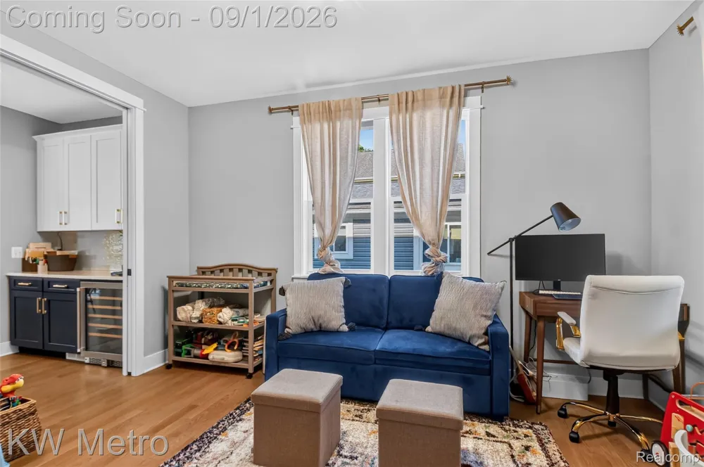 604 Forest Avenue Royal Oak City, MI 48067