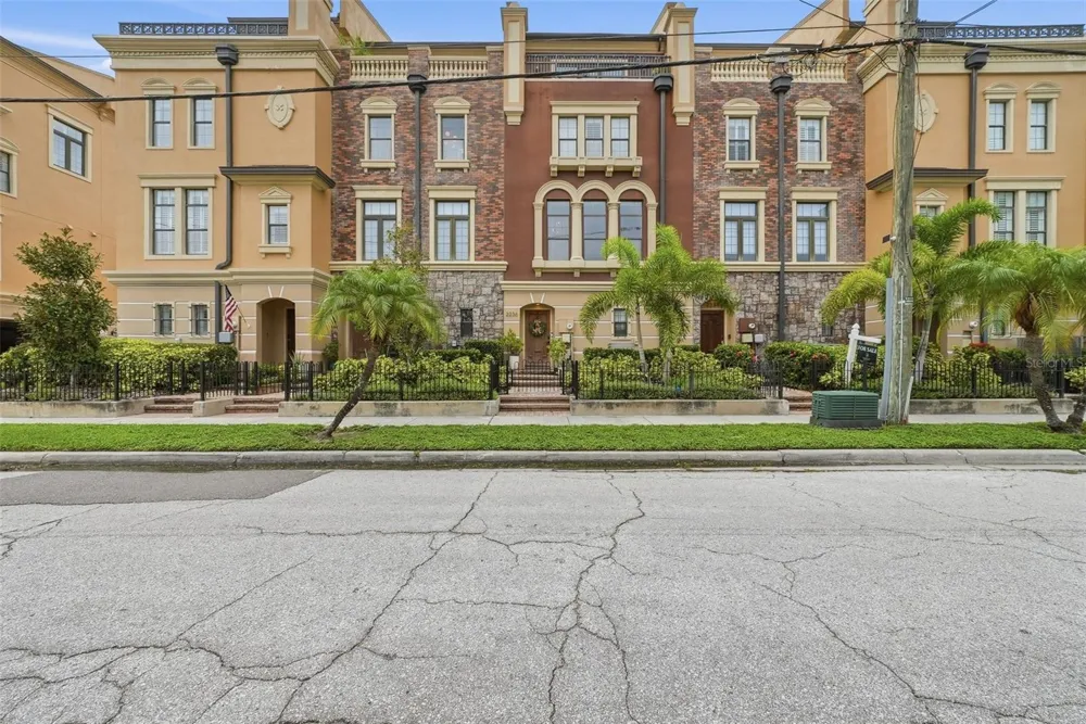 2236 SOHO BAY COURT Tampa, FL 33606