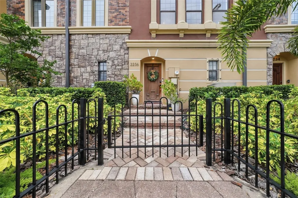 2236 SOHO BAY COURT Tampa, FL 33606