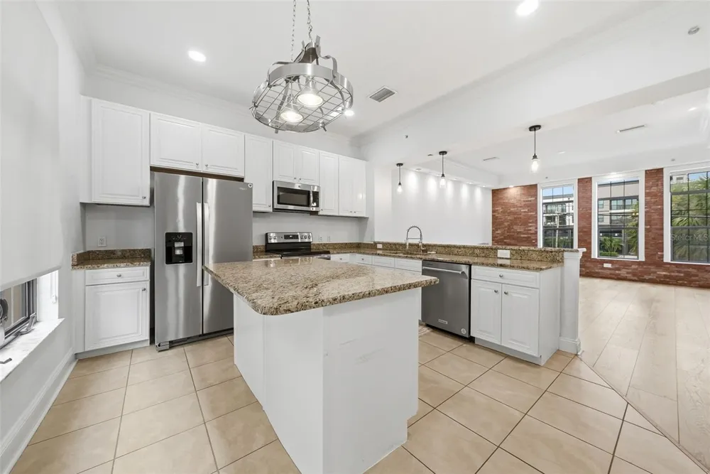 2236 SOHO BAY COURT Tampa, FL 33606